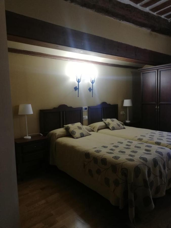 Hotel El Rincon à Cuéllar Extérieur photo